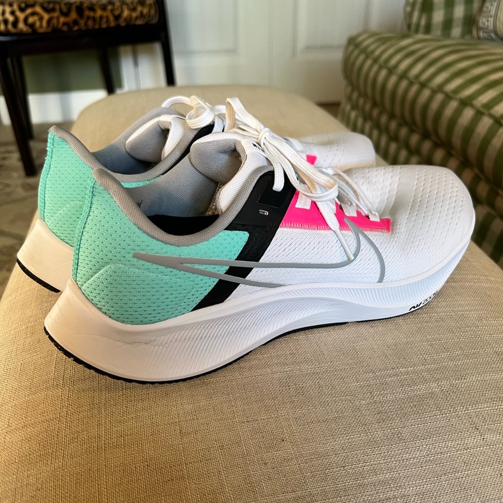 Great Condition!  Nike Pegasus 38 white, pink & blue. Sz 10.5. Very gently used.